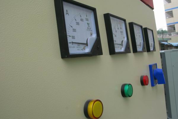 祥云配电柜-3683讲讲配电柜注意事项